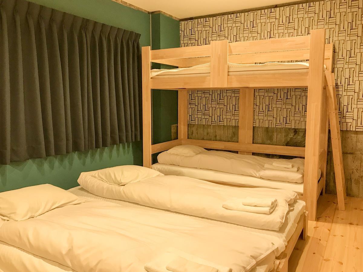 Konyamachi Guest House Kuku Takamatsu Exteriör bild